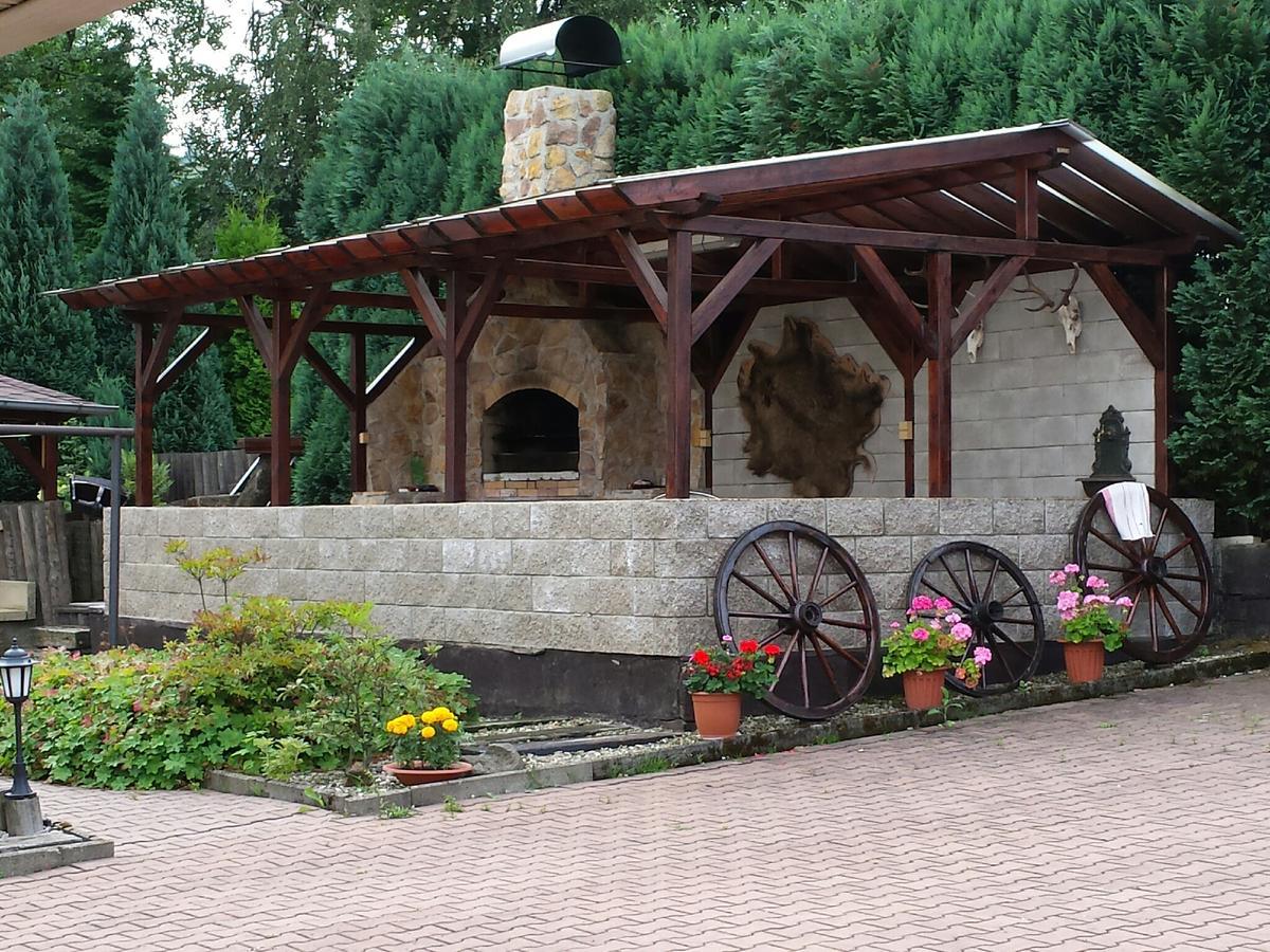 Вілла U Myslivce Kamenicky Senov Екстер'єр фото